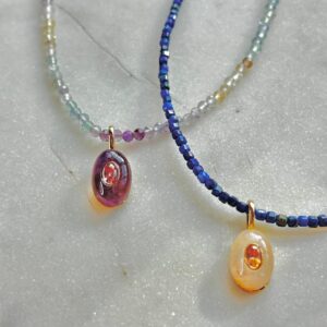 Collar Uvas Lapizlazulli y Fluorita