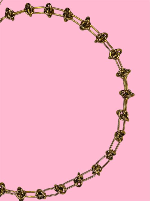 Cadena Knots